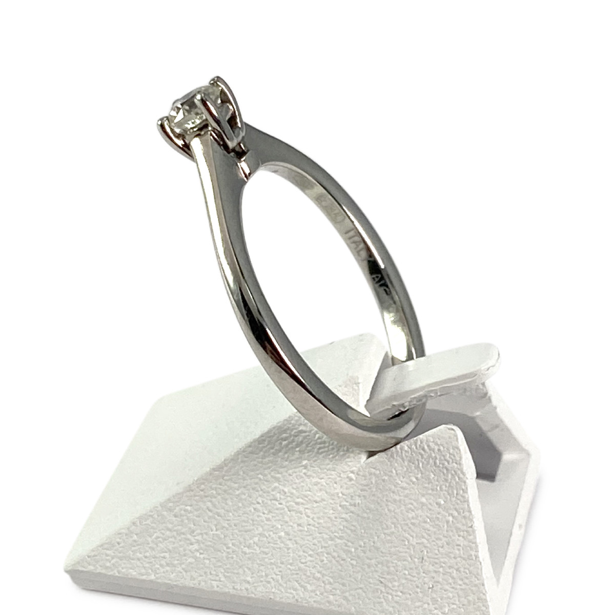 Solitaire d'occasion or 750 blanc diamant - vue 2