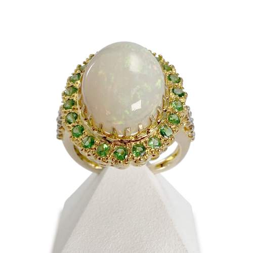 Second-hand gold ring 750 yellow opal tsavorite diamonds