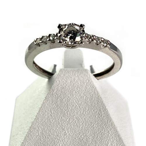 Second-hand gold 750 white diamond ring