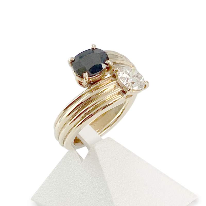 Bague d'occasion or 750 jaune saphir diamant - vue 4