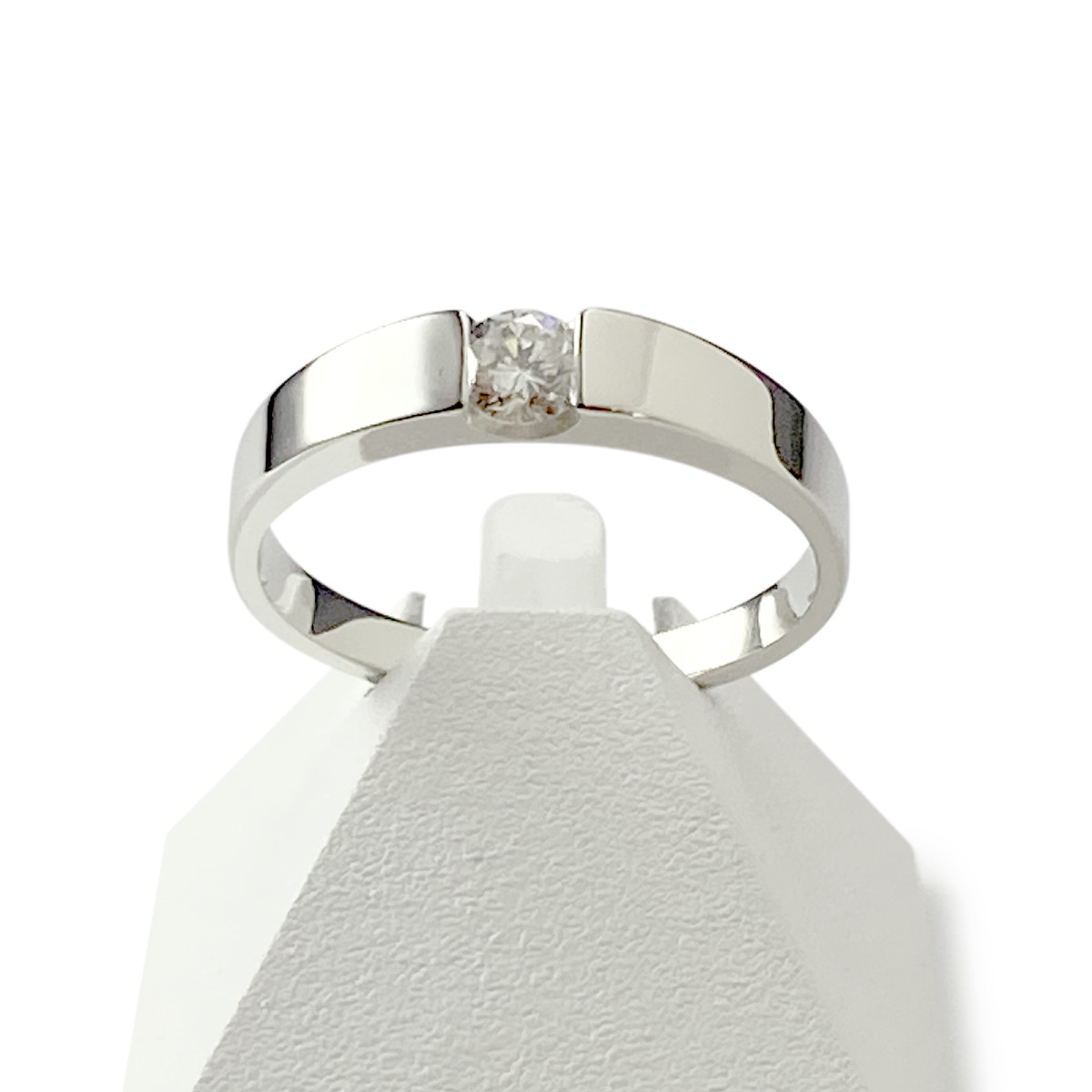 Bague solitaire d'occasion or 750 blanc diamant 0.20 carat