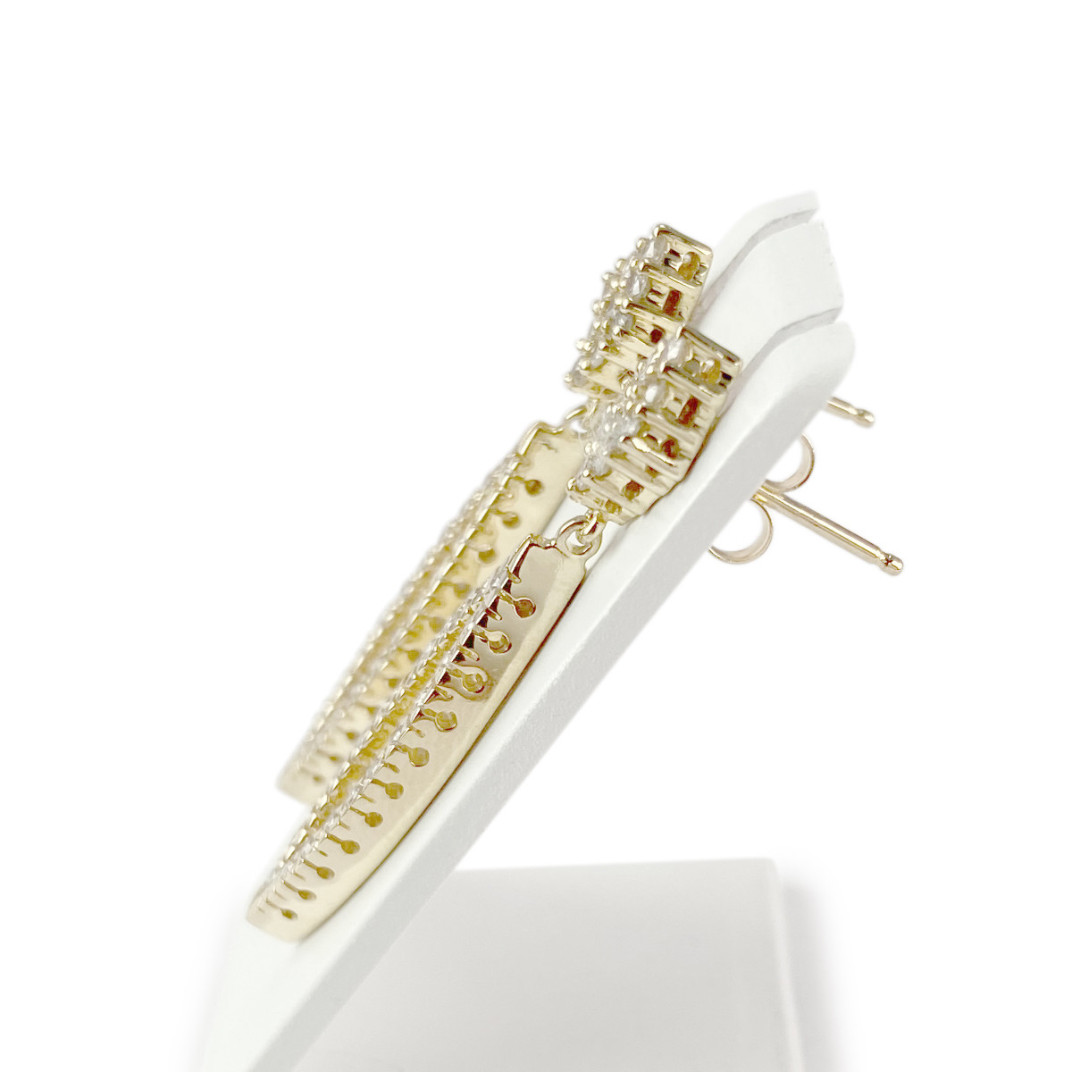 Boucles d'oreilles d'occasion or 750 jaune diamants - vue 2