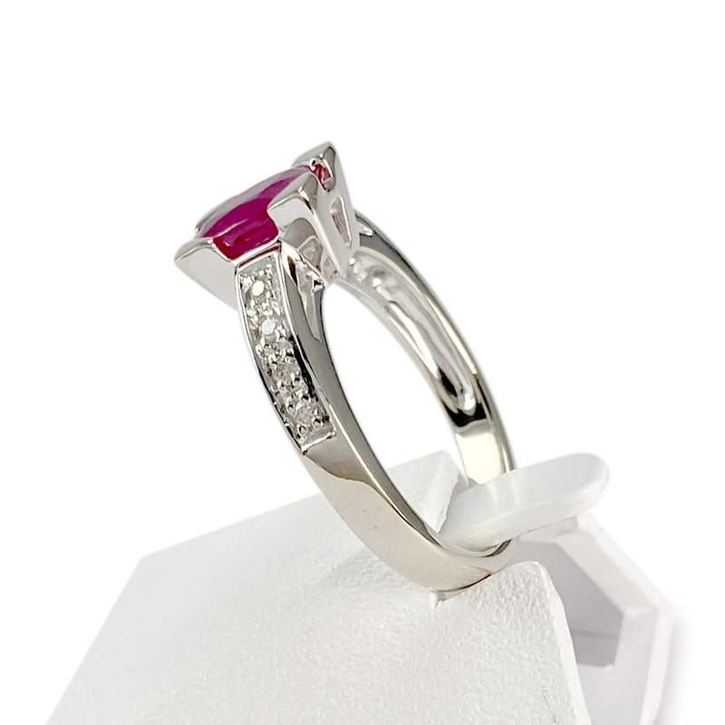 Bague d'occasion or 750 blanc diamants rubis - vue 2