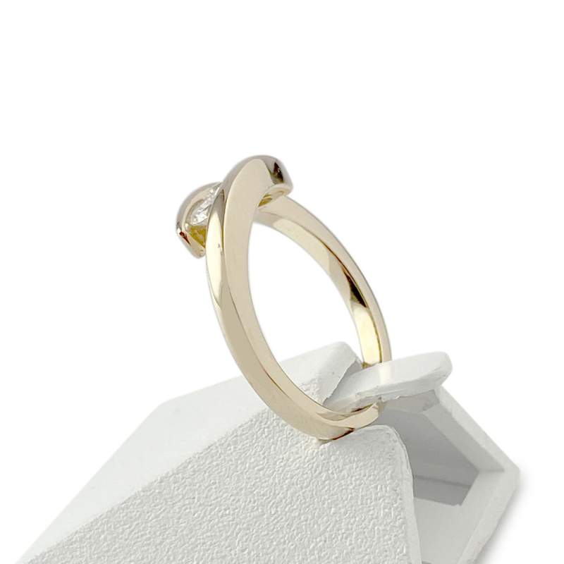 Bague d'occasion or 750 jaune diamants - vue 2
