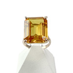 Bague d'occasion or 750 jaune corindon synthétique - vue 1