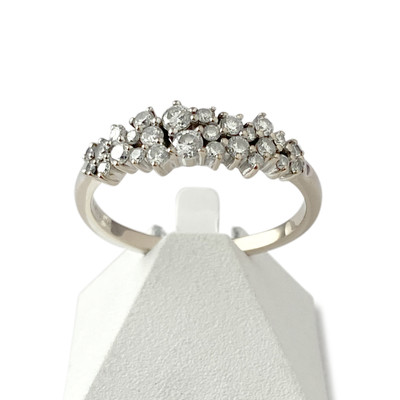 Bague d'occasion or 750 blanc diamants synthétiques - vue 1