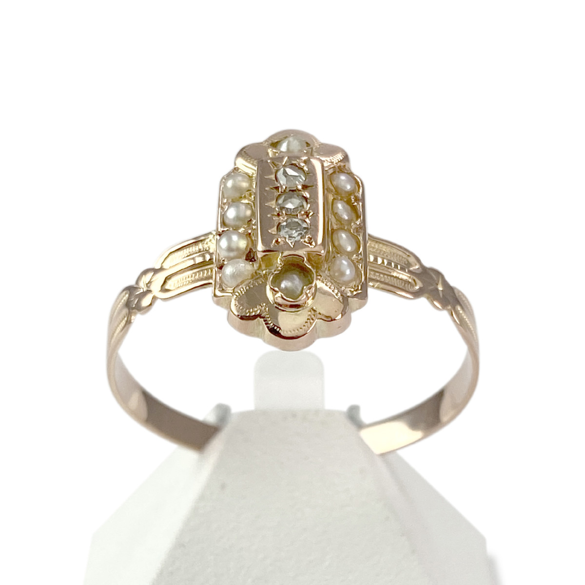 Bague d'occasion or 750 jaune diamants et perles fines