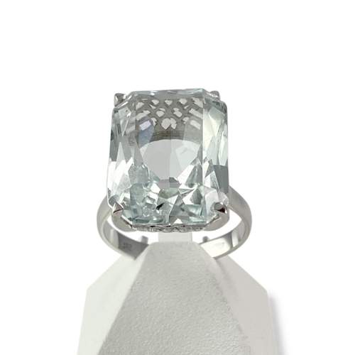 Bague d'occasion or 750 blanc aigue marine
