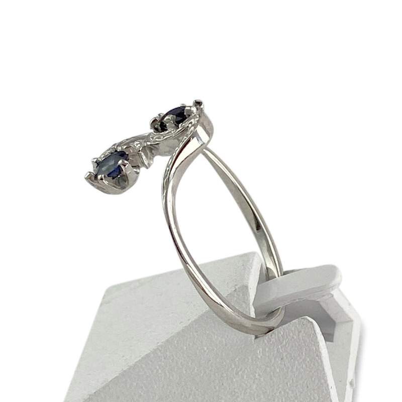 Bague d'occasion or 750 blanc saphirs - vue 2