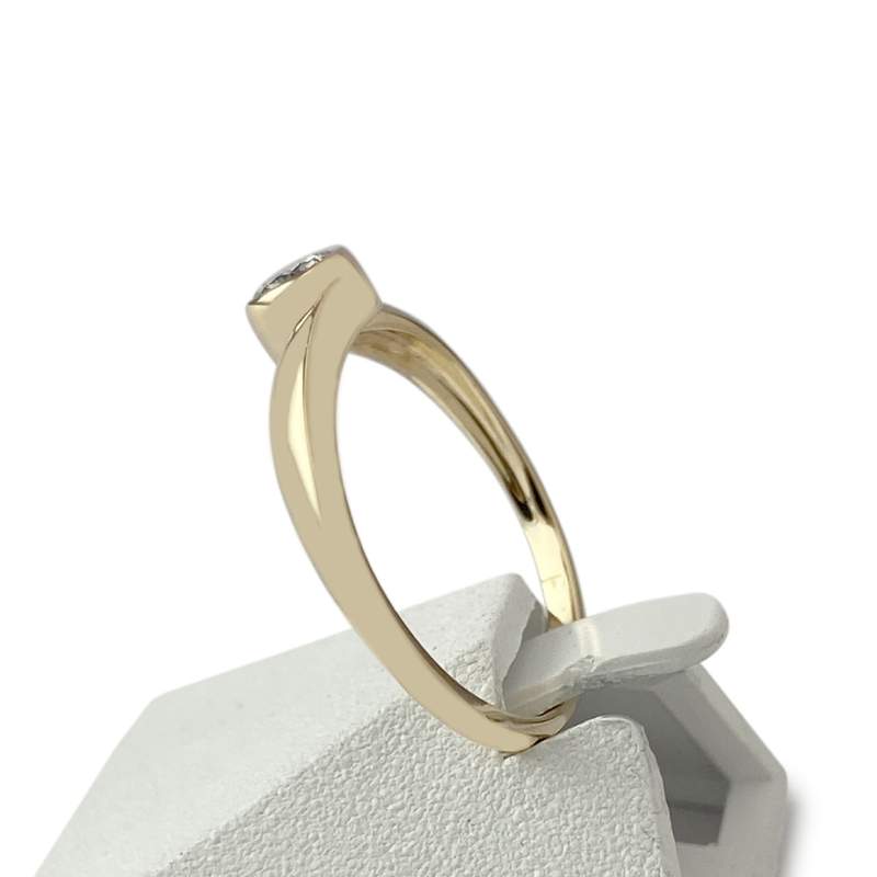 Solitaire d'occasion or 750 jaune diamant - vue 2