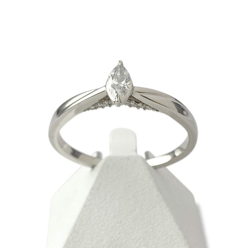 Bague d'occasion or 750 blanc diamants et saphirs - vue 1