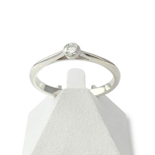 Solitaire second hand gold 375 white diamond