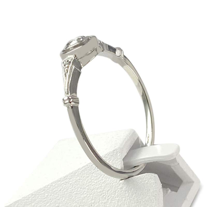 Bague d'occasion or 750 blanc diamants - vue 2