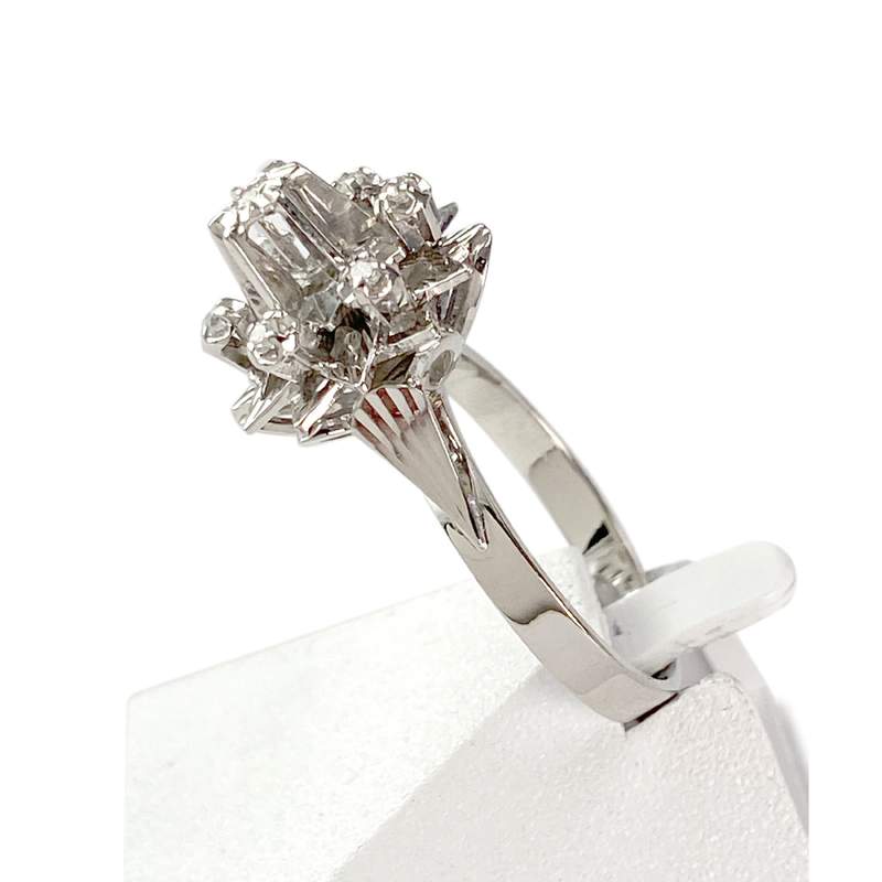 Bague d'occasion or 750 blanc diamants - vue 2