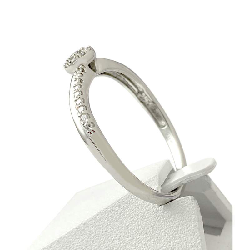 Second hand gold ring 375 white diamonds and rubies - view 2