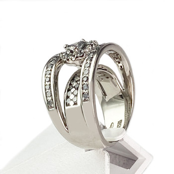 Tweedehands goud 750 witte diamanten ring