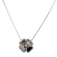 Collier d'occasion fleur or 750 blanc nacre diamant 40cm