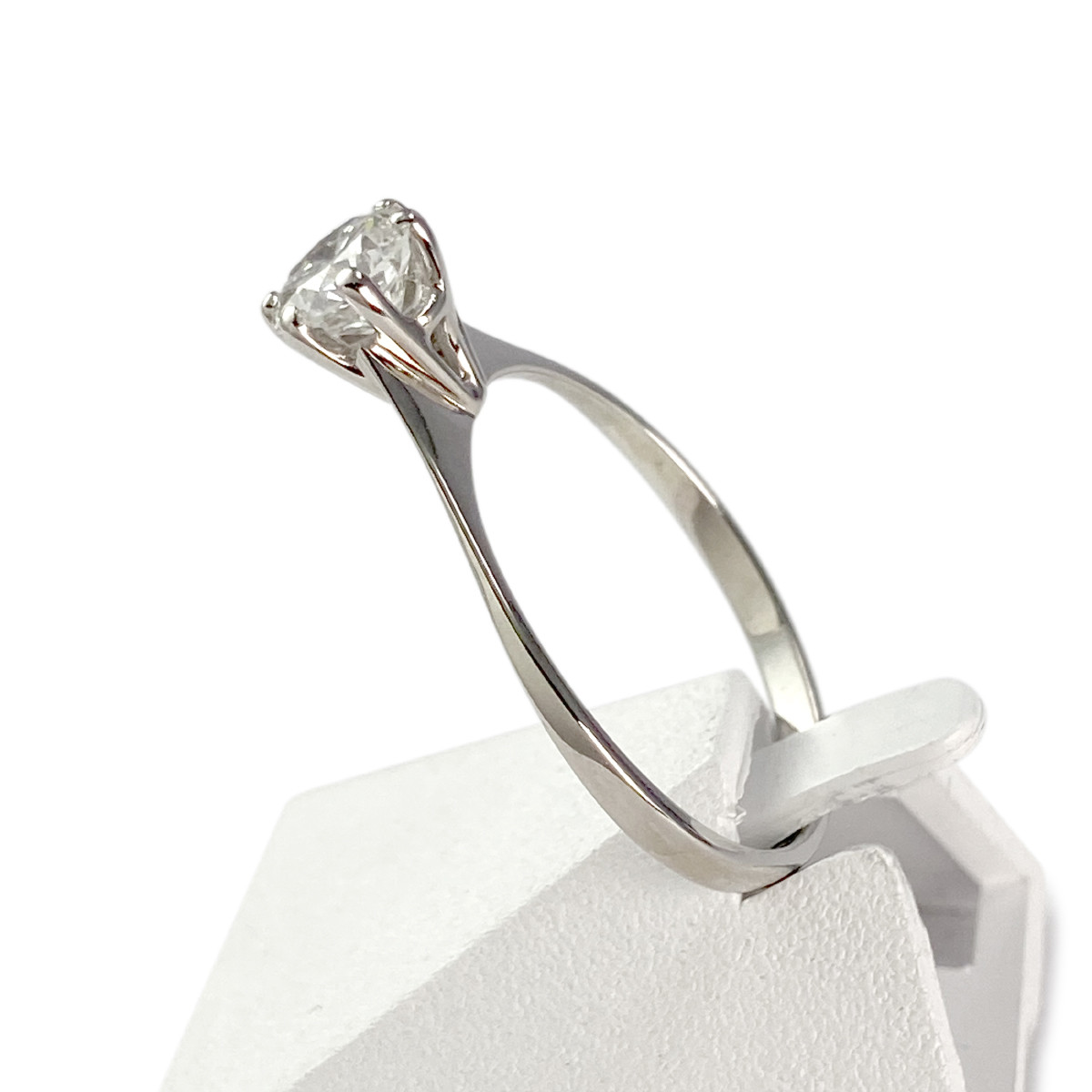 Solitaire d'occasion or 750 blanc diamant 0.65 carat - vue 2