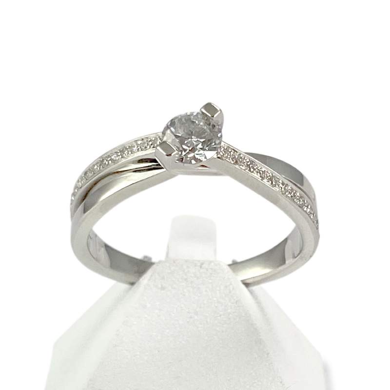 Bague d'occasion or 750 blanc diamants - vue 1