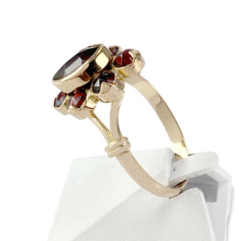 Tweedehands gouden ring 750 gele granaten