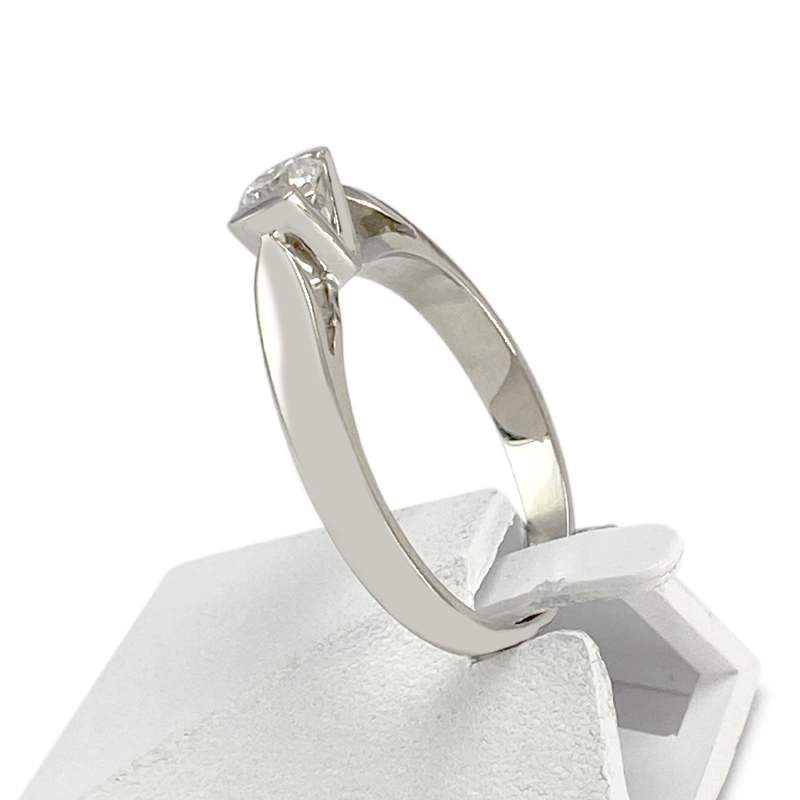 Solitaire d'occasion or 750 blanc diamant - vue 2