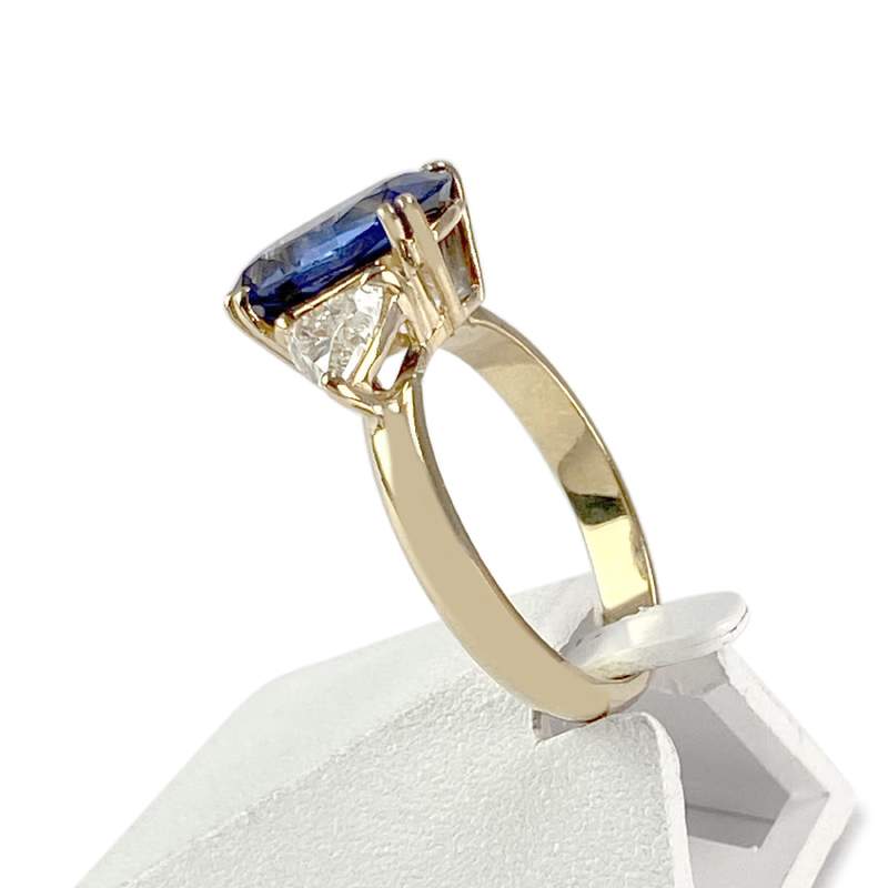 Bague d'occasion or 750 jaune saphir diamants - vue 2
