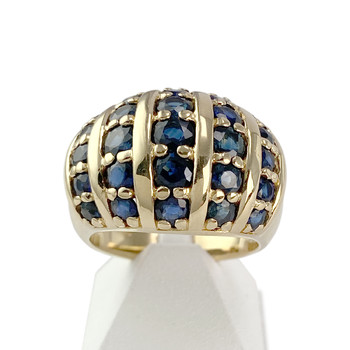 Tweedehands gouden ring 750 saffieren