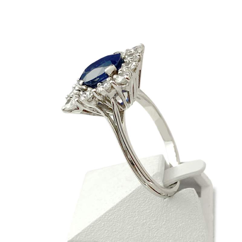 Bague d'occasion or 750 blanc saphir diamants - vue 2