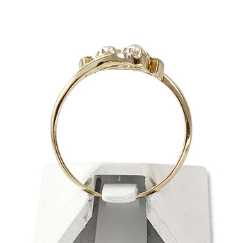 Tweedehands ring in 750 geelgoud met 2 diamanten en een gekweekte parel