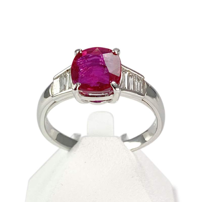Bague Vintage d'occasion or 750 blanc diamants rubis Mozambique non chauffé - vue 1
