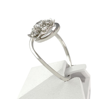 Second-hand gold 750 white synthetic spinel ring