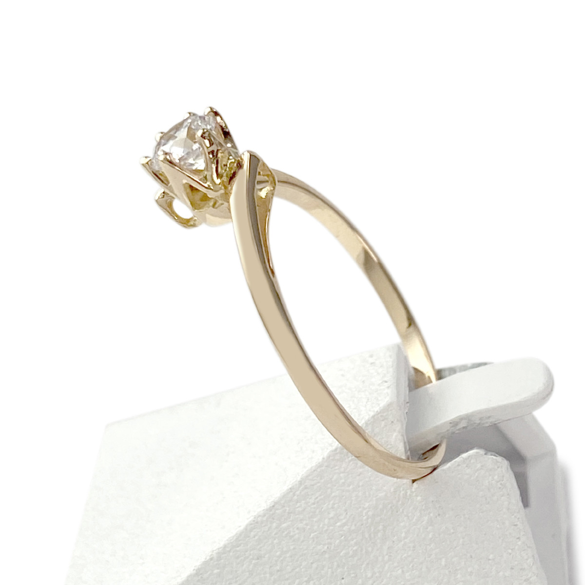 Solitaire d'occasion or 750 jaune  zirconia - vue 2