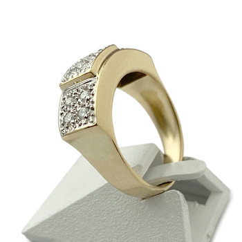 Tweedehands gouden ring 750 2 toon diamanten