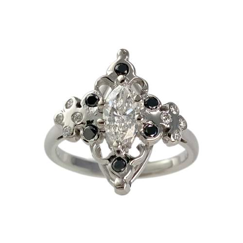 Bague d'occasion or 750 blanc diamants blancs et noirs traités