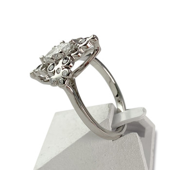 Bague d'occasion or 750 blanc diamants blancs et noirs