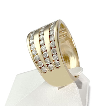 Tweedehands gouden ring 750 gele diamanten