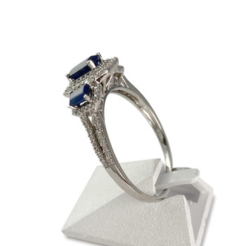 Second-hand 750 white gold Sapphires and Diamonds ring