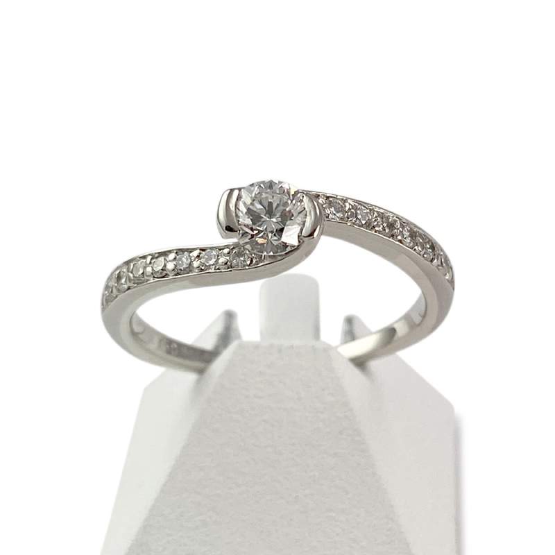 Bague d'occasion or 750 blanc diamants - vue 1
