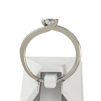 Second-hand gold ring 750 white diamonds