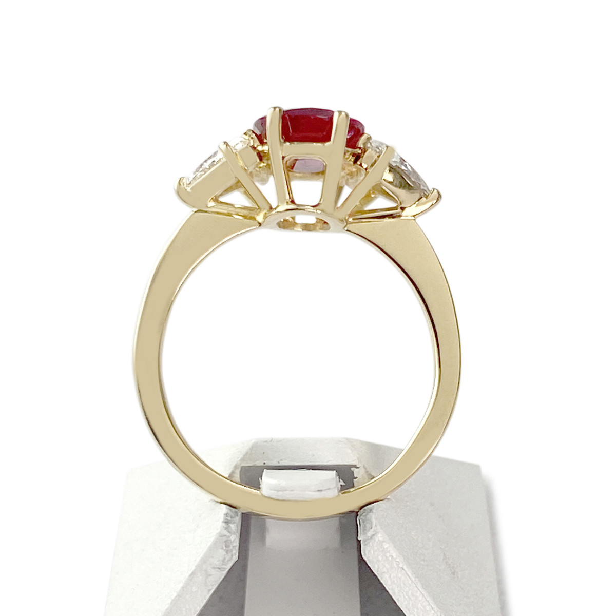 Bague d'occasion or 750 jaune rubis diamants - vue 3