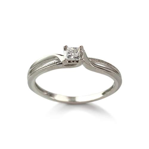 Bague d'occasion or 375 blanc diamant rubis