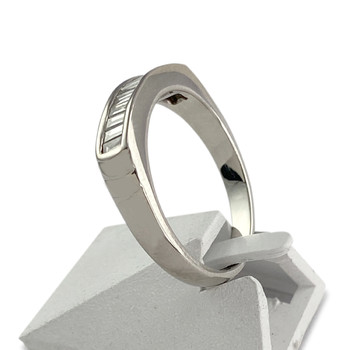 Dhamani second hand gold 750 white diamonds ring