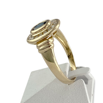 Tweedehands goud 750 gele saffier diamanten ring