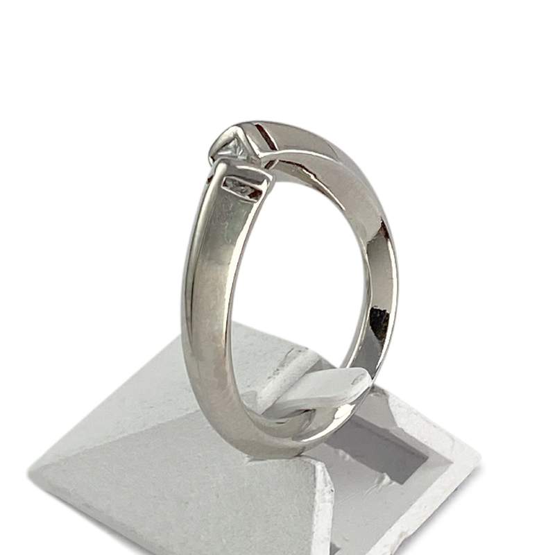 Bague d'occasion or 750 blanc diamants - vue 2