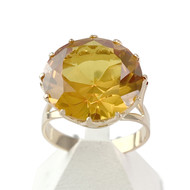 Bague d'occasion or 750 jaune corindon synthétique