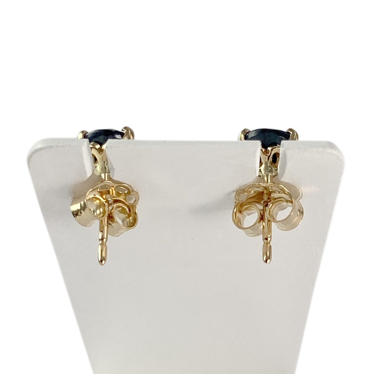 Boucles d'oreilles clous d'occasion or 750 jaune saphirs - vue 3