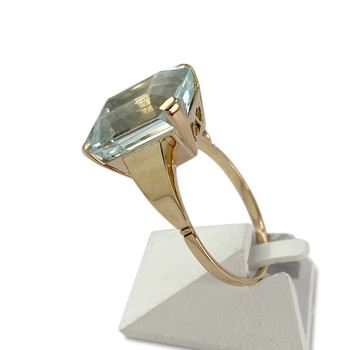 Second hand gold 750 yellow aquamarine ring