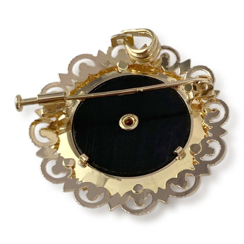 Tweedehands broche hanger in 750 geelgoud met onyx gekweekte parelplaat