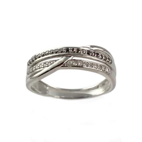 Bague d'occasion or 375 blanc avec diamants blancs et diamants noirs traités