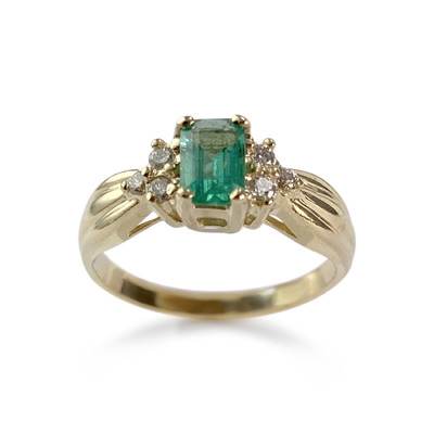 Second-hand 585 yellow gold emerald diamond ring